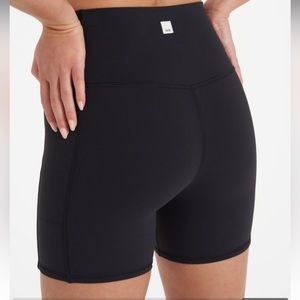Vuori black biker shorts with side pocket 5 inch inseam
